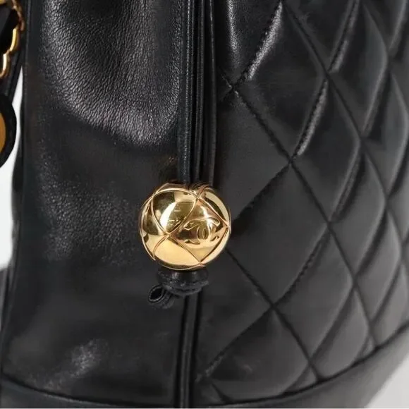 ✅AUTH✅CHANEL LAMBSKIN QUILTED BAG - Picture 11 of 16